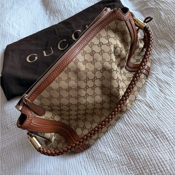Gucci Beige and Brown Monogram Hobo - Picture 3 of 8